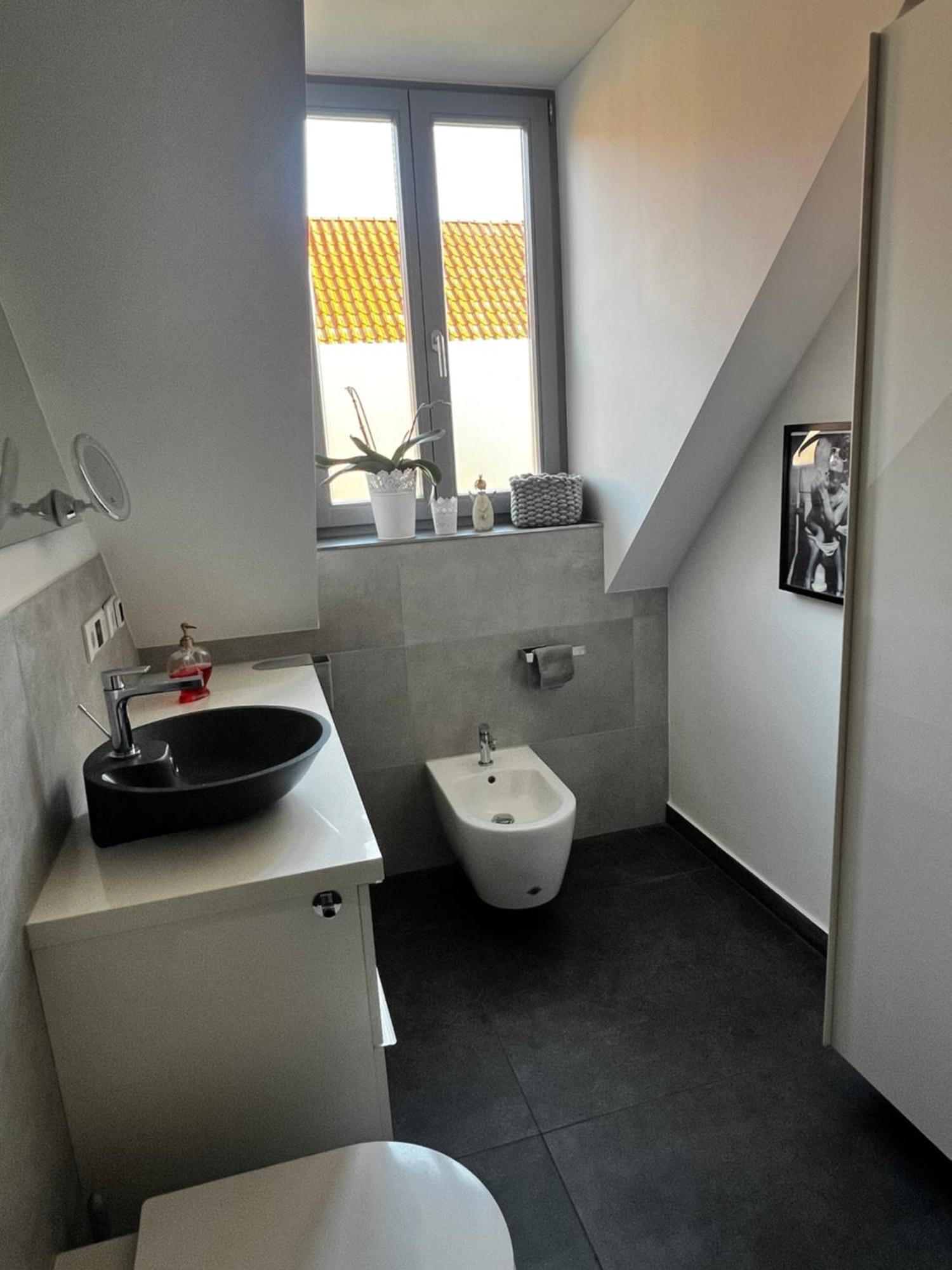 Moderne Galeriewohnung Mit Balkon Und Stellplatz Am Wenigemarkt Ερφούρτη Εξωτερικό φωτογραφία